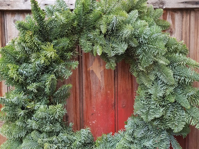 Wreath Hanger1-min